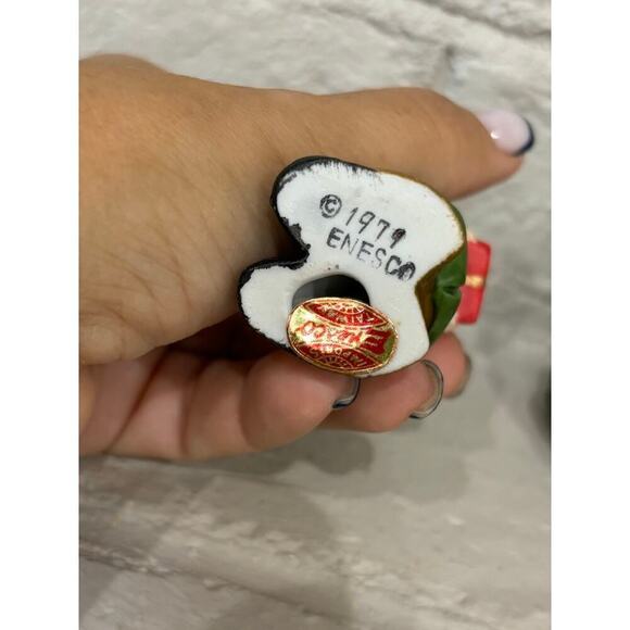 Vintage Enesco Victorian Kissing Figurines Set of 3 1979 - Picture 3 of 5